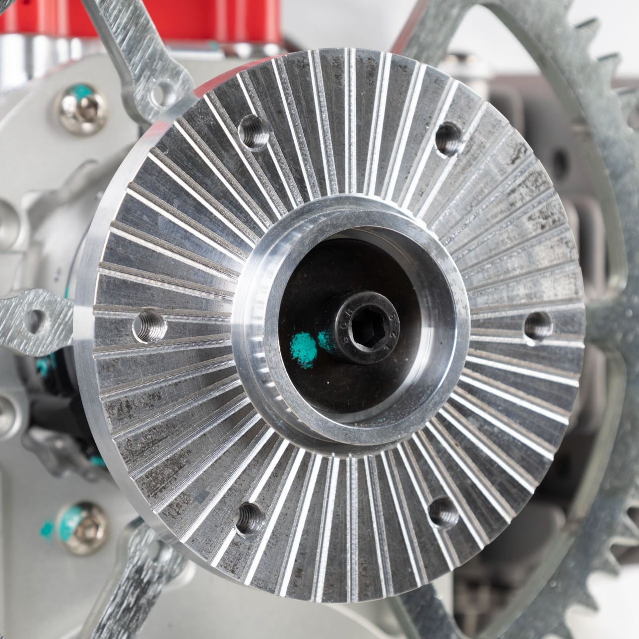 PM275E engine detail 3